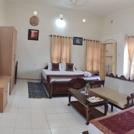 Shiva Ganges View Guest House Waranasi Zewnętrze zdjęcie