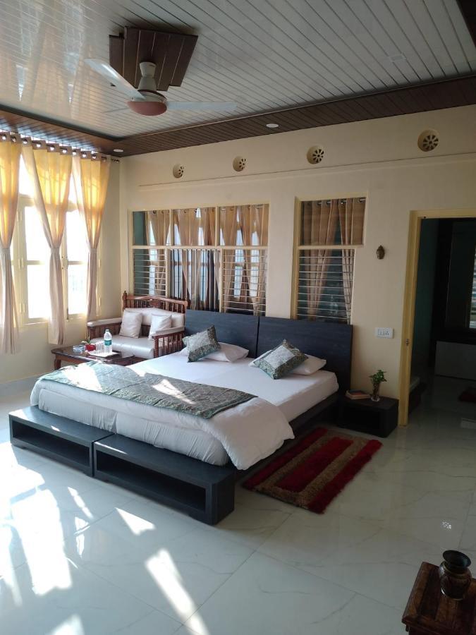 Shiva Ganges View Guest House Waranasi Zewnętrze zdjęcie