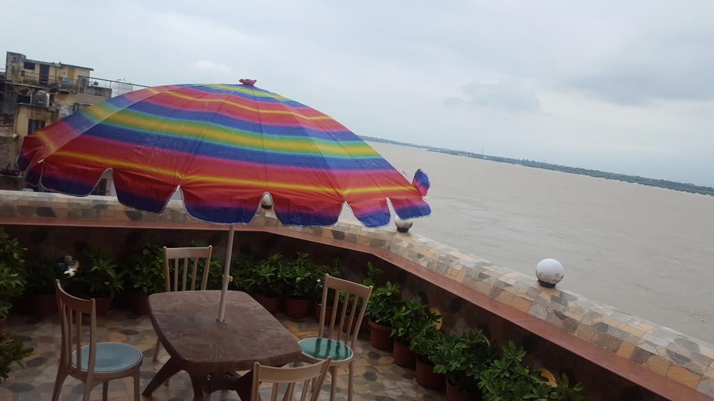 Shiva Ganges View Guest House Waranasi Zewnętrze zdjęcie